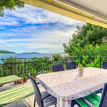 Family Friendly Seaside Apartments Rogoznica - 2010 Dış mekan fotoğraf