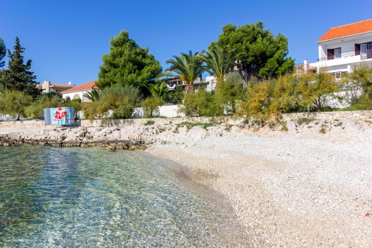 Family Friendly Seaside Apartments Rogoznica - 2010 Dış mekan fotoğraf